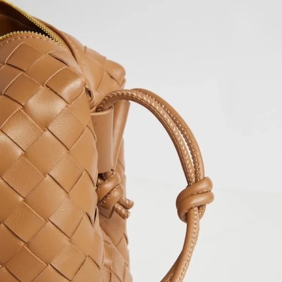 Bottega Veneta Small Loop Camera Bag in Camel - Picture 7 of 9